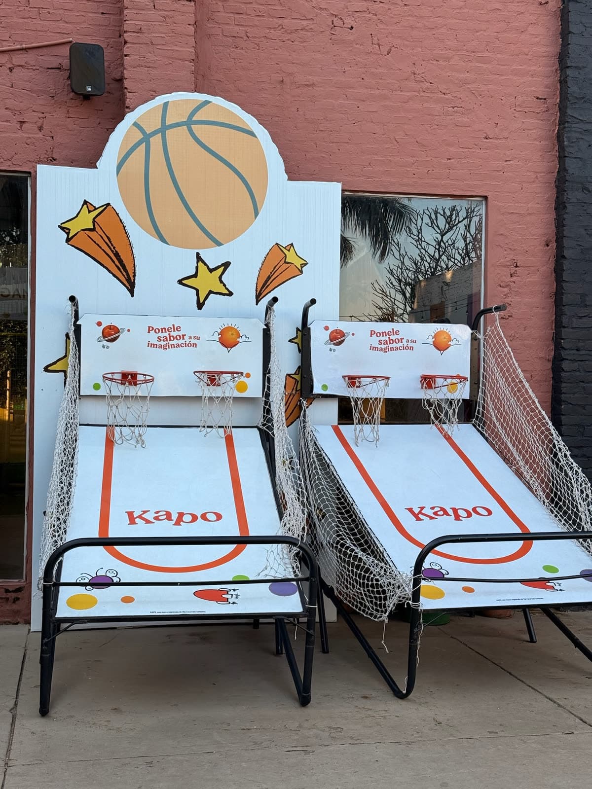 Juegos de basket en el patio